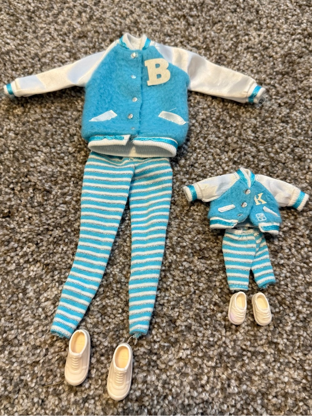 1996 Mattel Barbie & Kelly Fashion Avenue Matchin' Styles clothing pack #17292